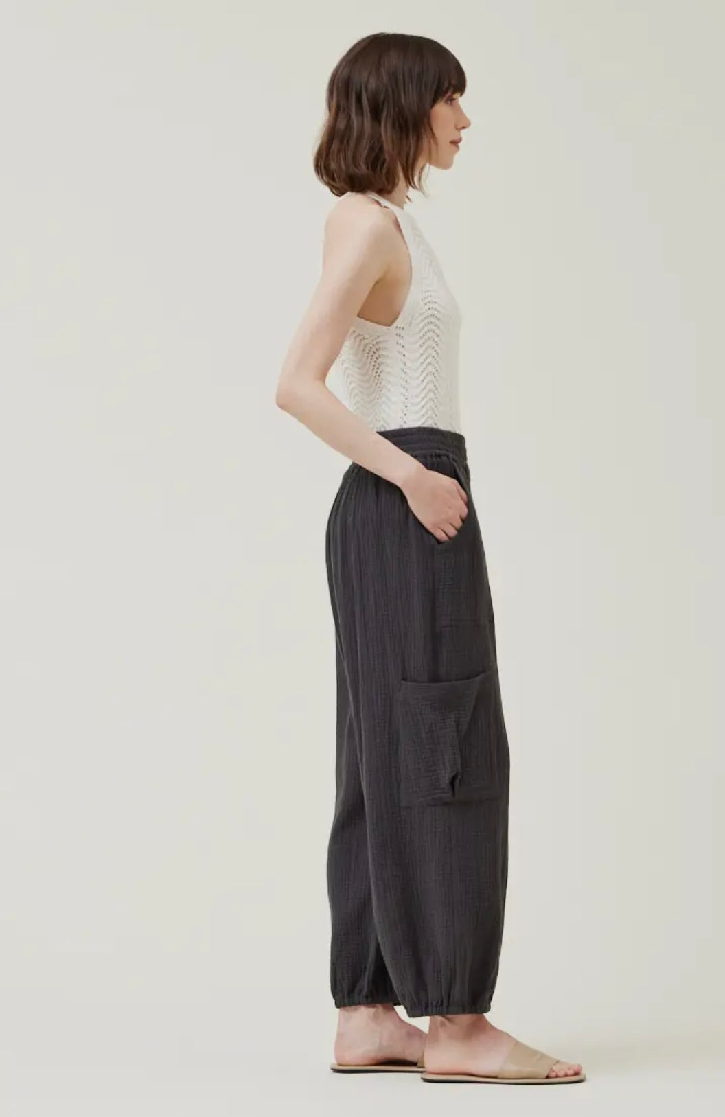 Gauze Cargo Jogger- Black