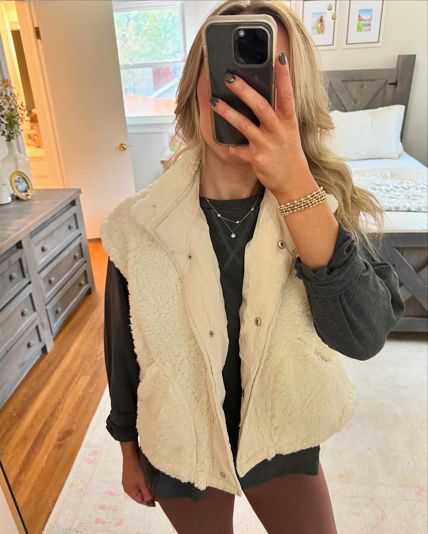 DOORBUSTER Teddy Vest- Cream