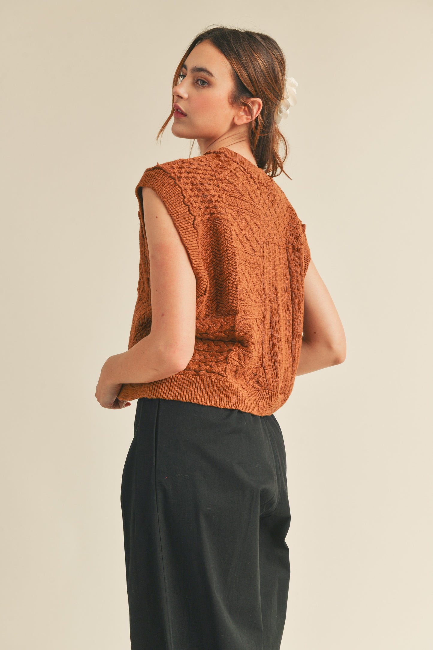Mixed Cable Knit Vest- Camel