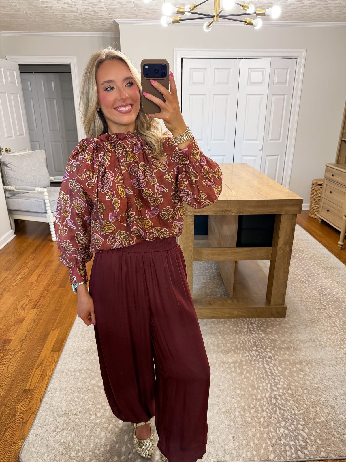 Silky Balloon Leg Pants- Wine