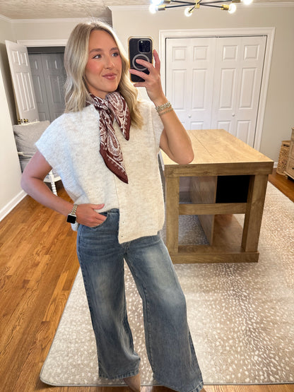 Liza Sweater Vest- Oatmeal