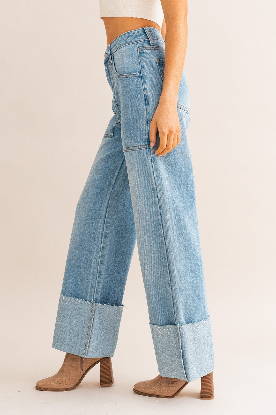 Wide Leg Cuffed Jean