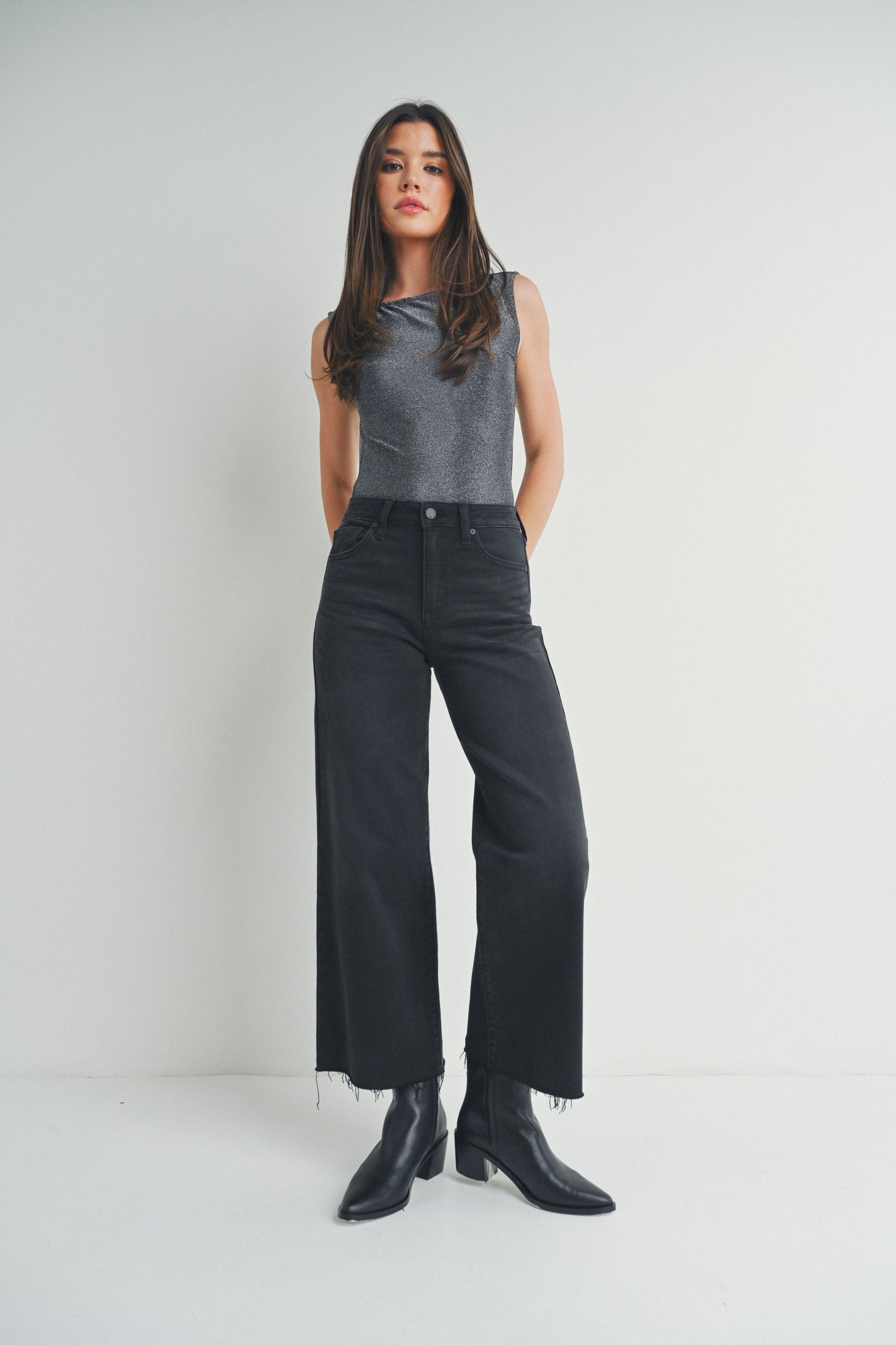 Joann Jeans- Washed Black