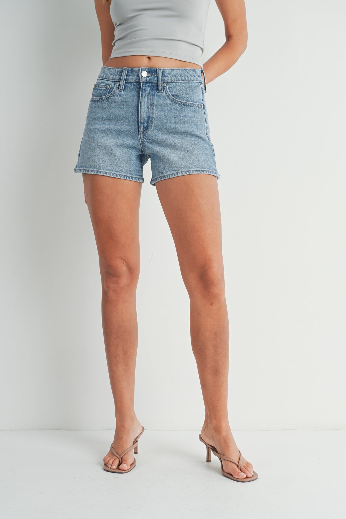 Lana Classic Shorts- Light