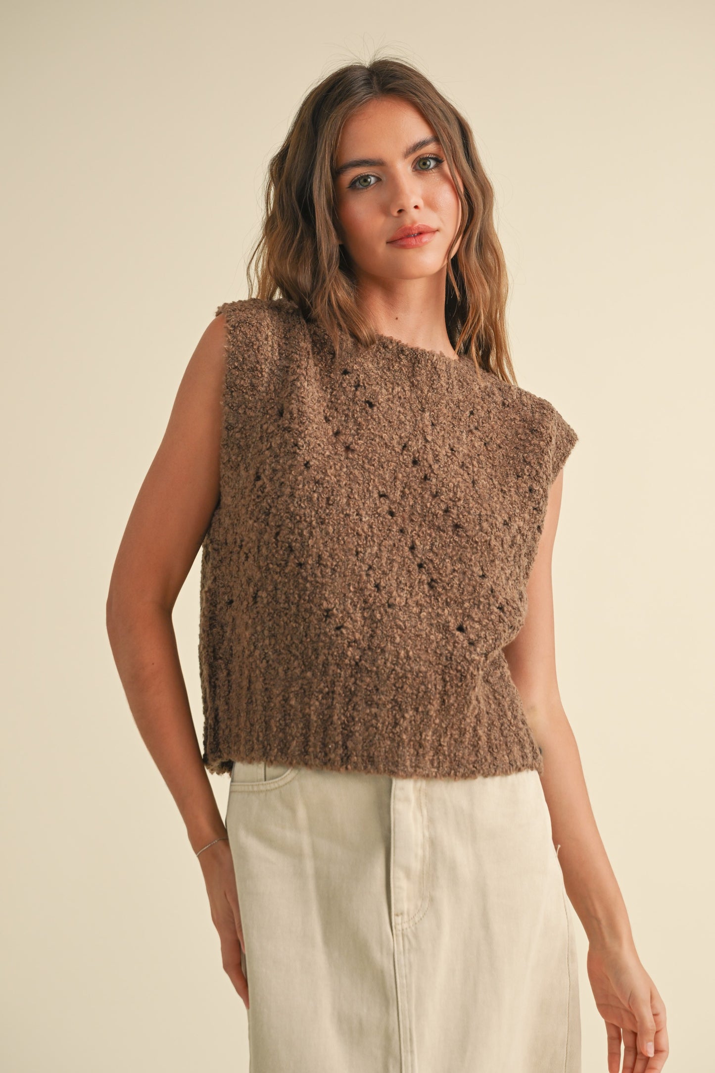 Lyn Knit Vest- Chestnut