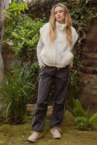DOORBUSTER Teddy Vest- Cream