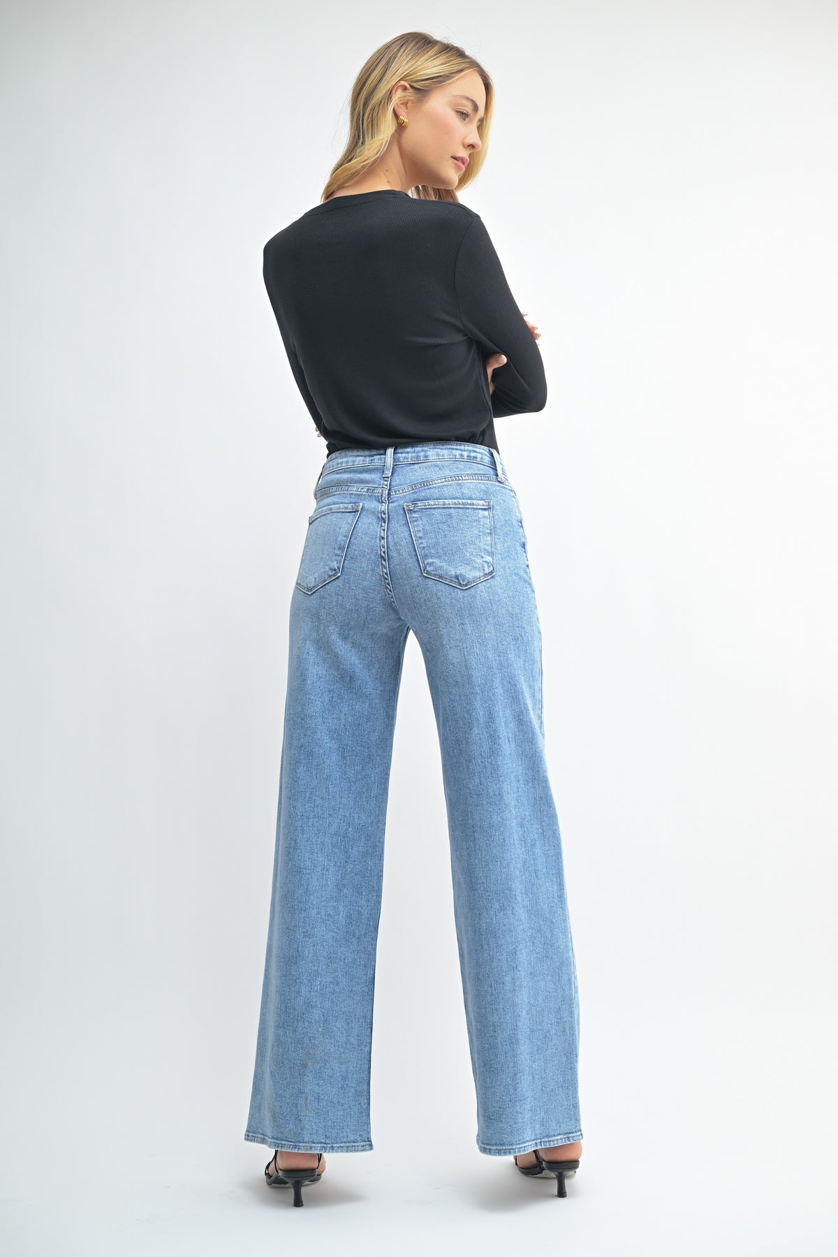 Betsy Wide Leg Jean- Medium Wash
