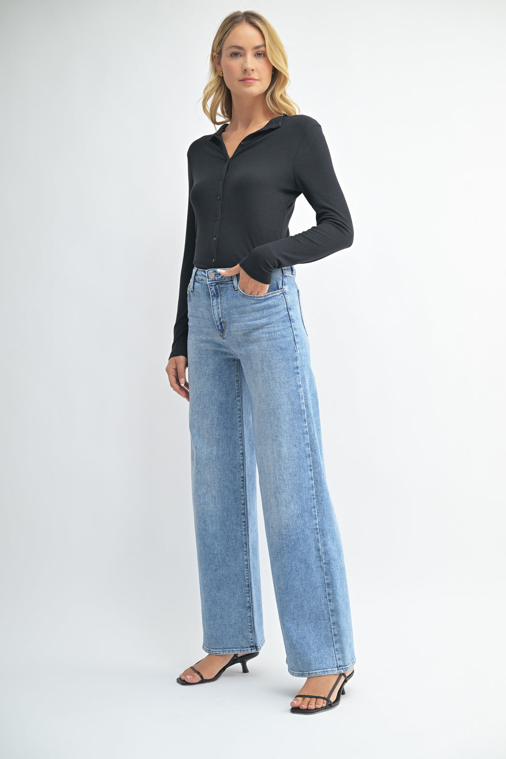 Betsy Wide Leg Jean- Medium Wash