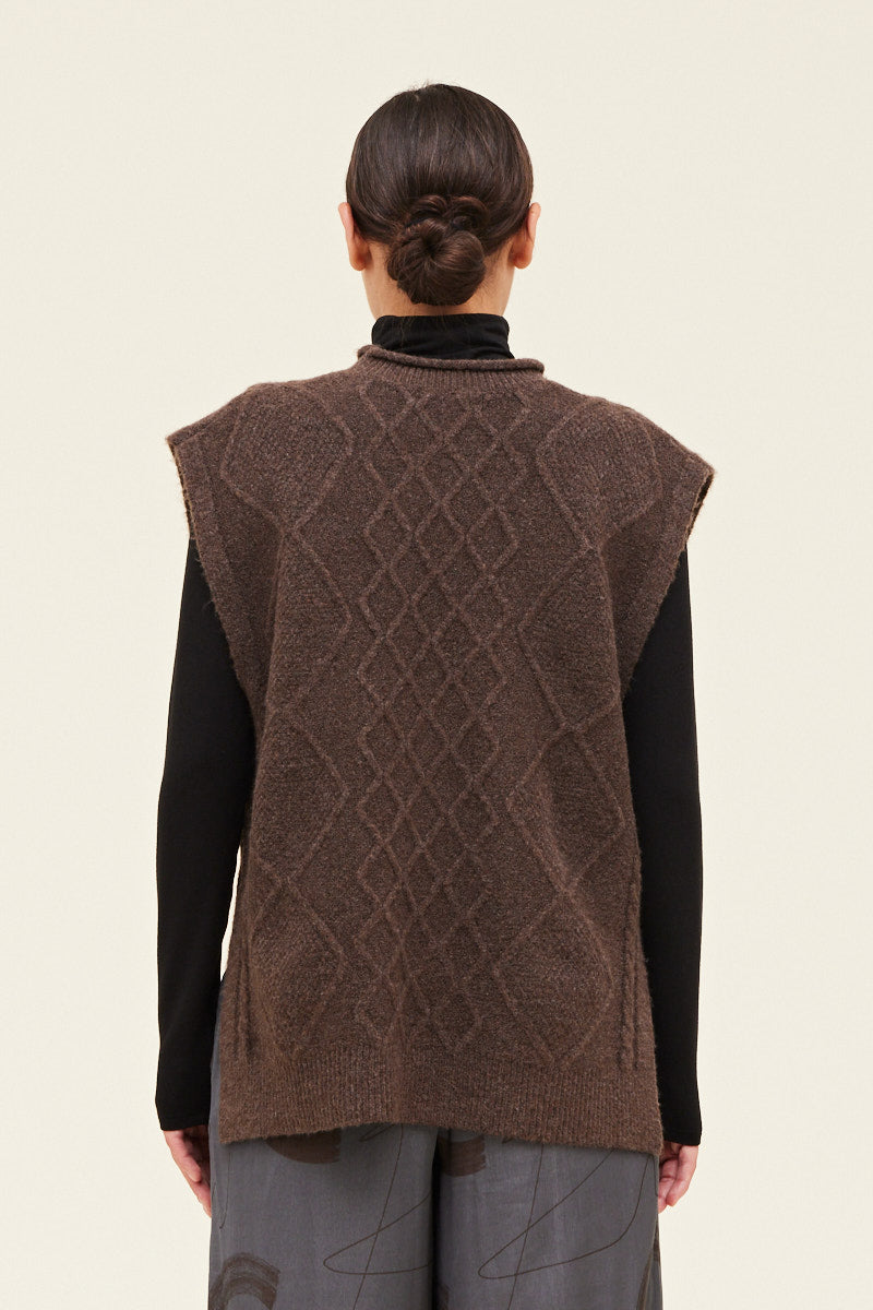 Cable Sweater Vest- Dark Umber