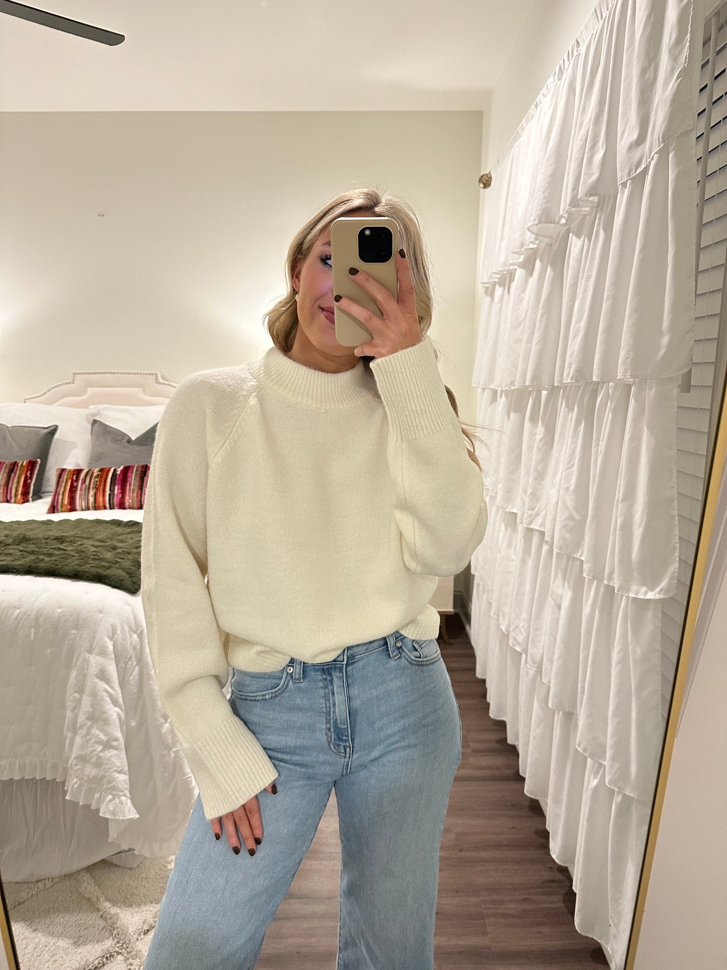 Raglan Sleeve Sweater- Cream