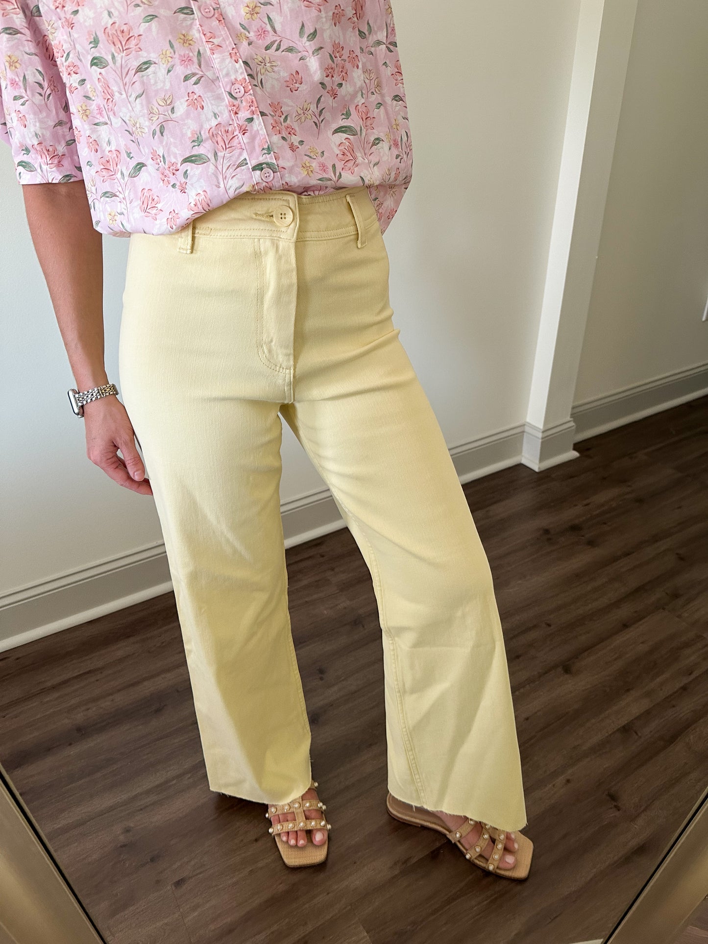 Straight Wide Leg Pants- Banana