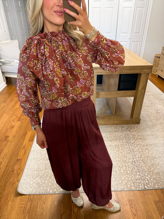 Silky Balloon Leg Pants- Wine