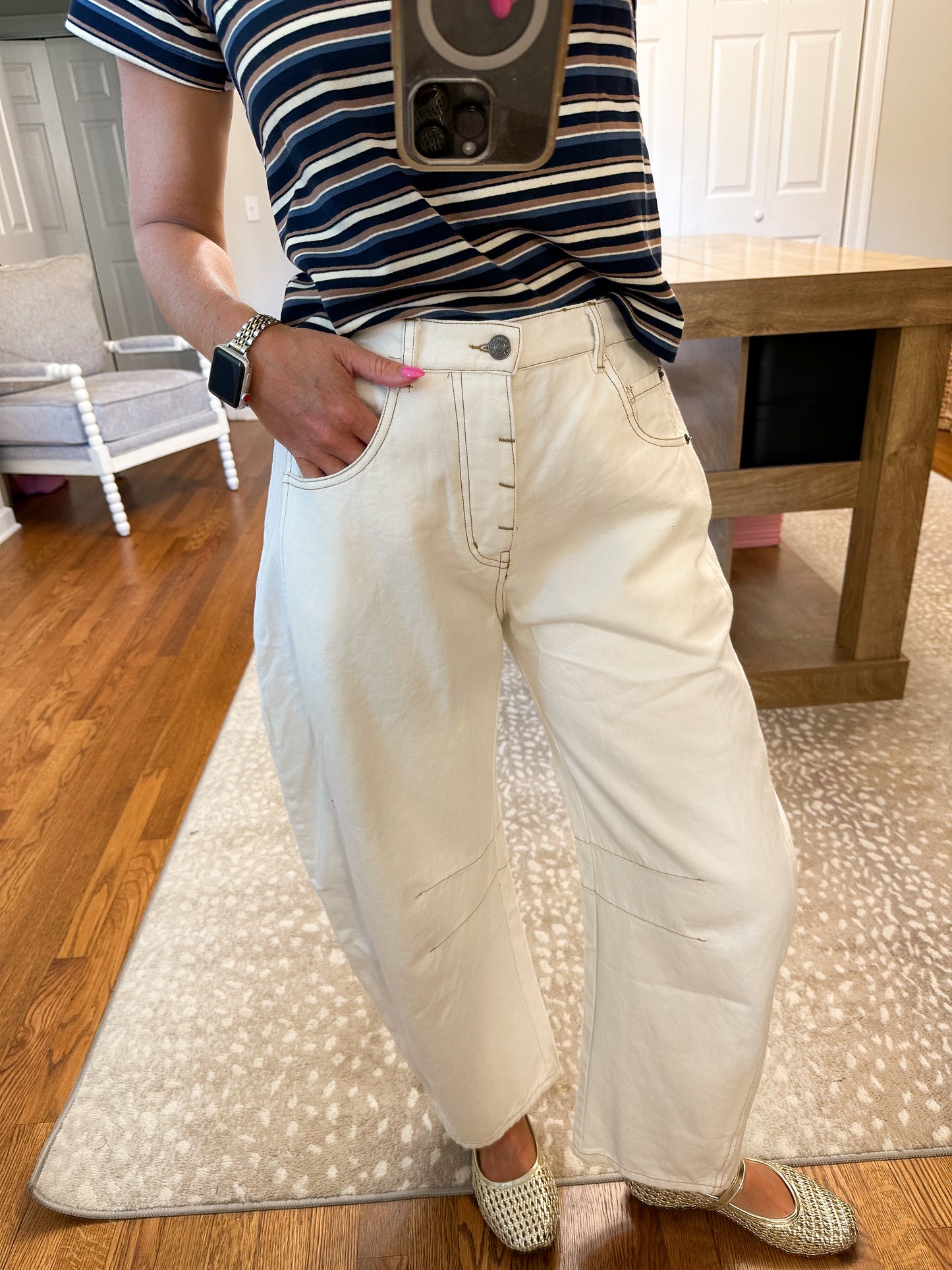 Emmy Barrel Jeans- White