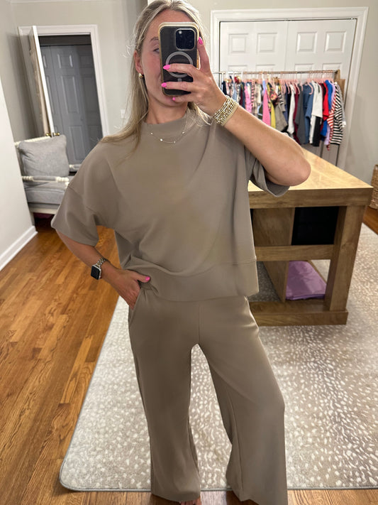 Ribbed Round Neck Tee & Pants Set- Cocoa