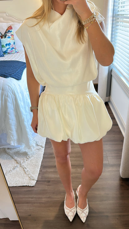 Alicia Balloon Set- White