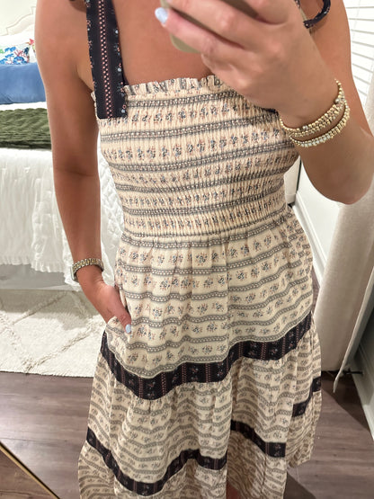 Izzy Floral Maxi- Ivory