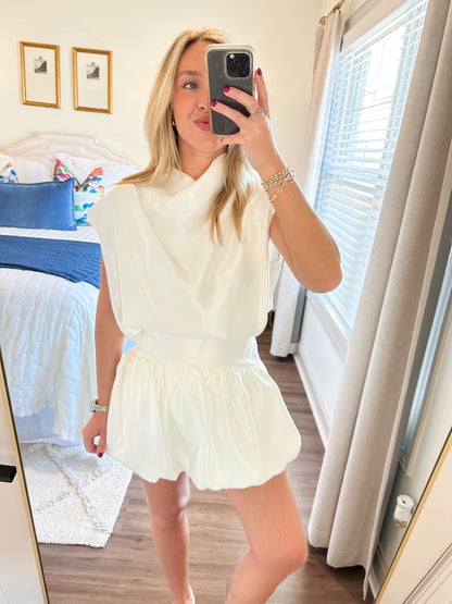 Alicia Balloon Set- White