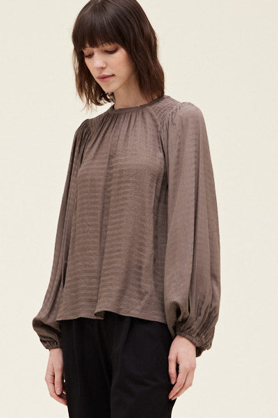 Pleated Sleeve Top– Umber