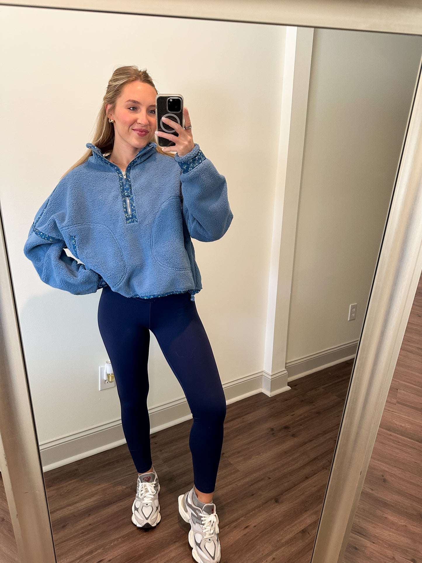 Nora Sherpa Pullover- Blue