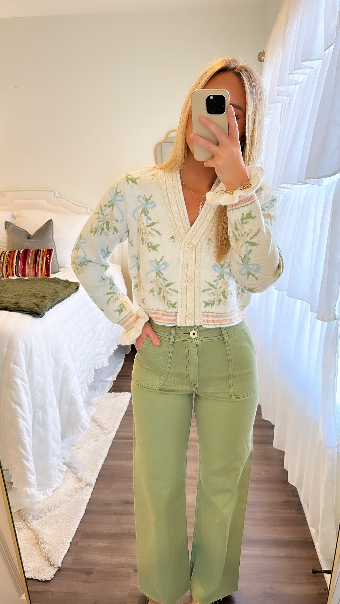 Flower Bow Sweater- Cream