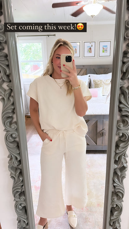 Textured Cream Set- Top