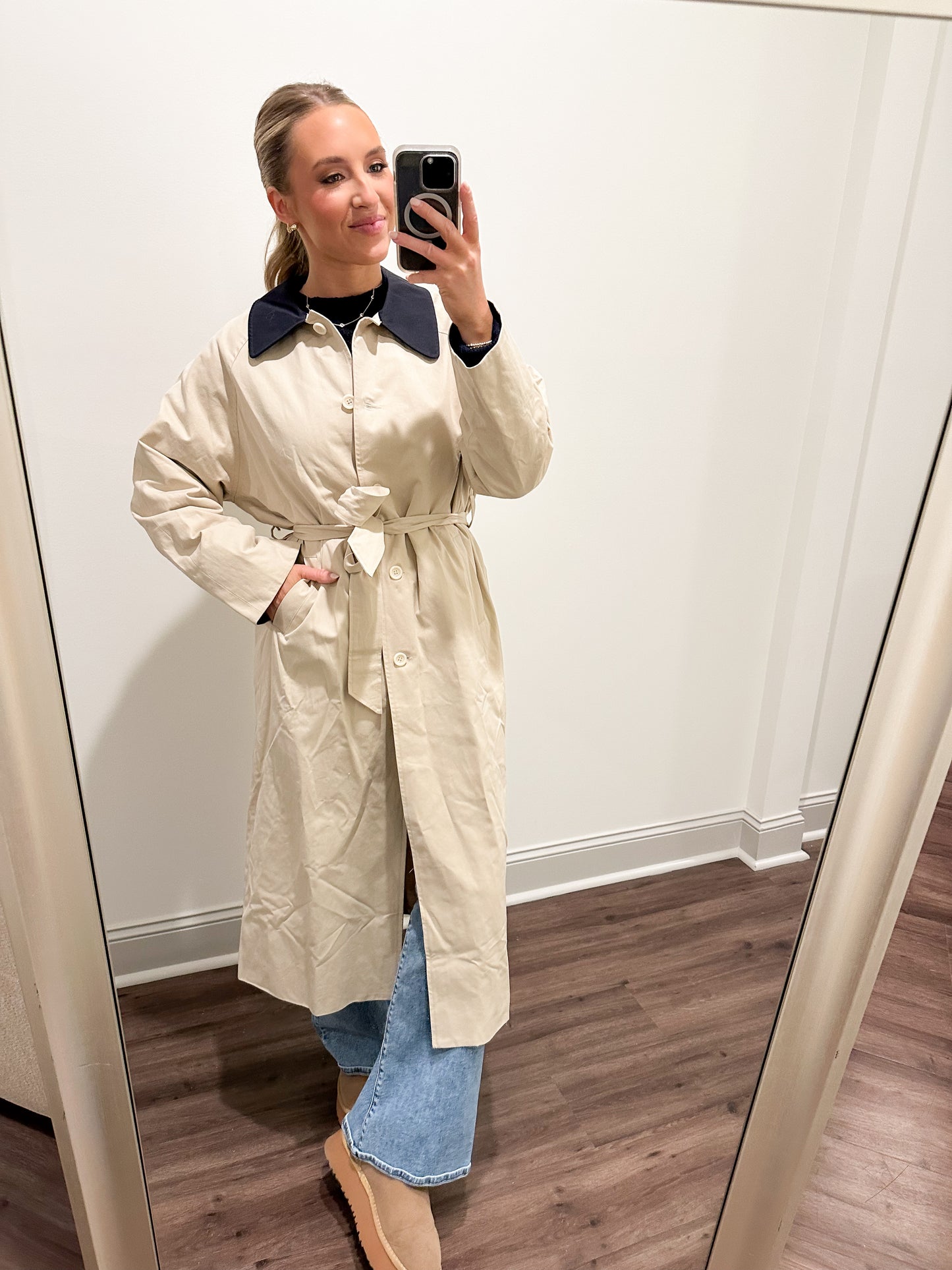 Daley Trench Coat- Beige/Navy