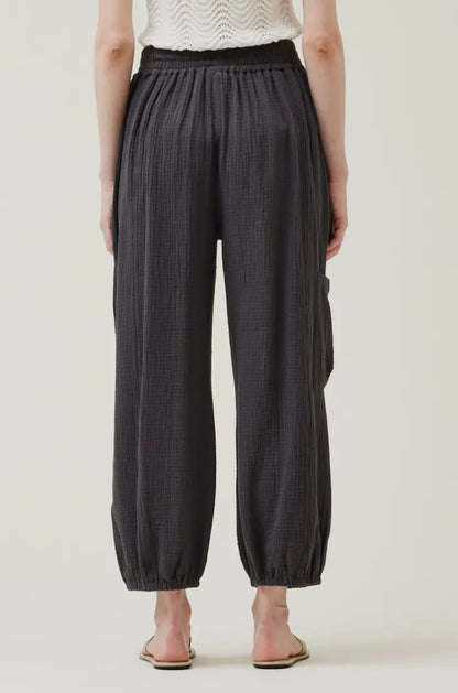 Gauze Cargo Jogger- Black