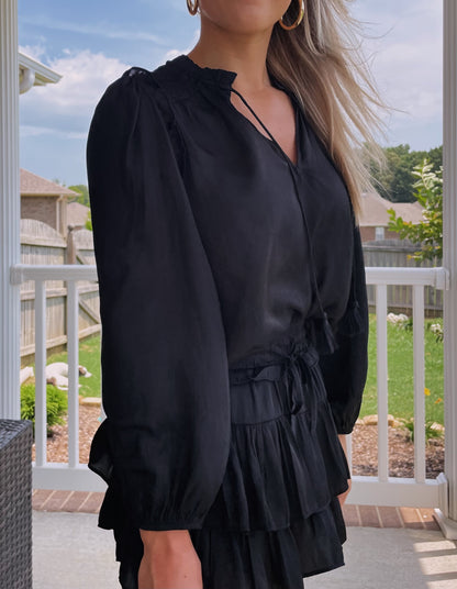 Smocked Detail Top- Black