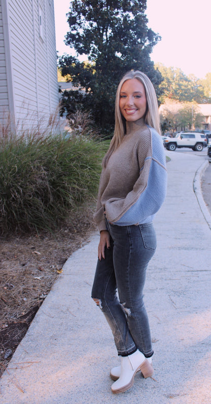 Amelia Sweater- Tan/Blue